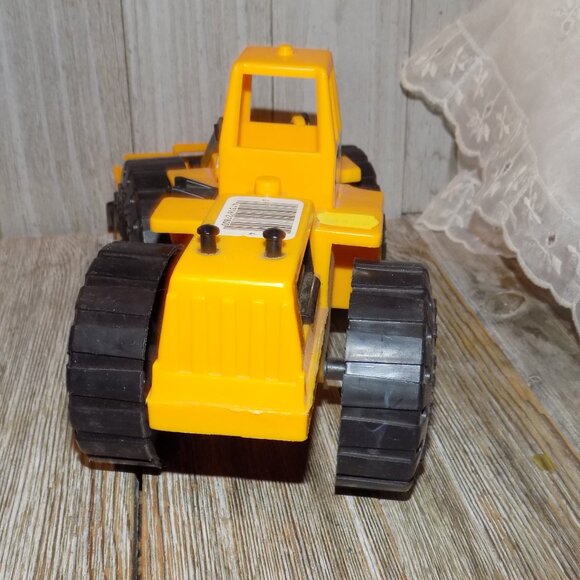 TOY TRACTOR YELLOW PLASTIC * - Picture 10 of 10